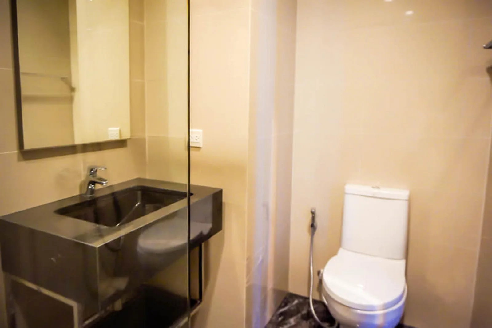 Edge Sukhumvit 23 — photo 2