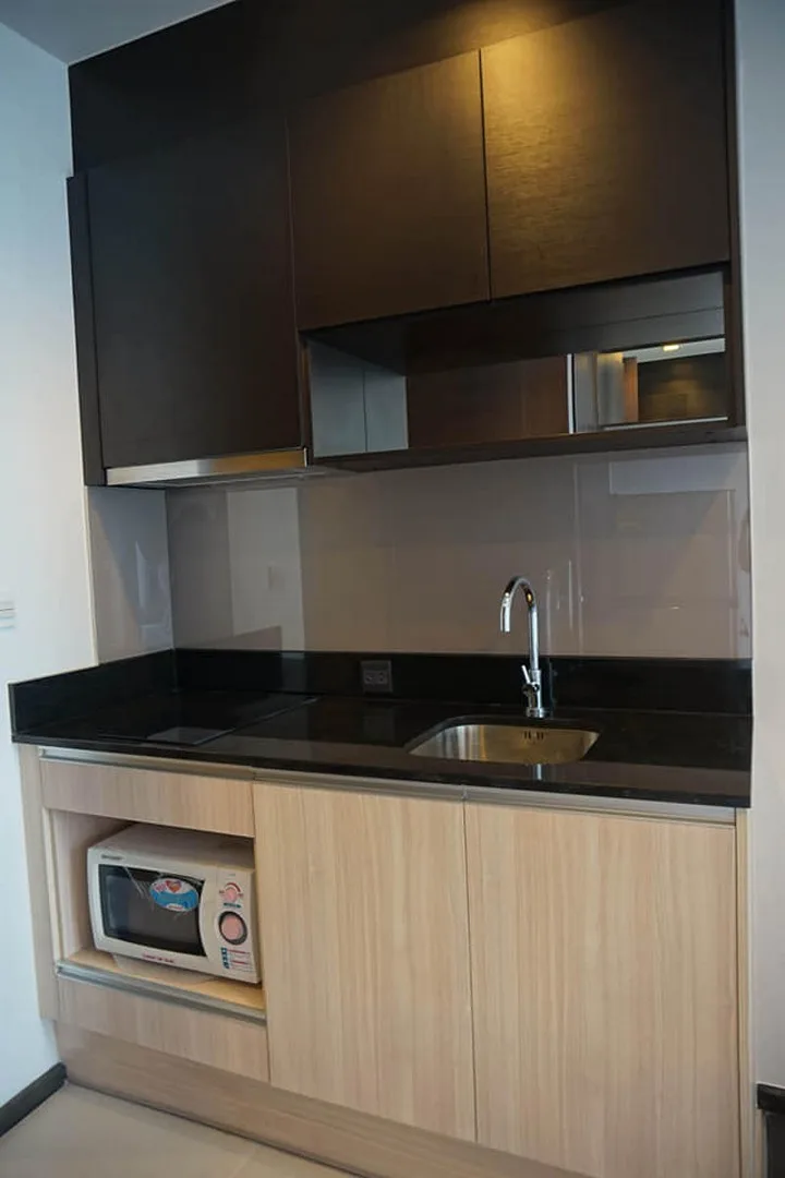 Edge Sukhumvit 23 — photo 12