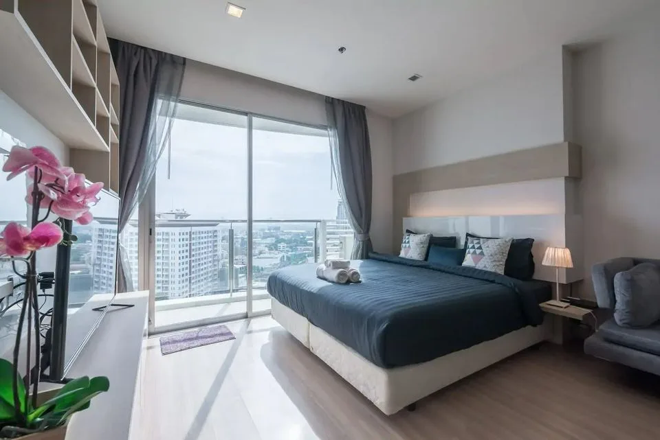 Sky Walk Condominium — photo 6