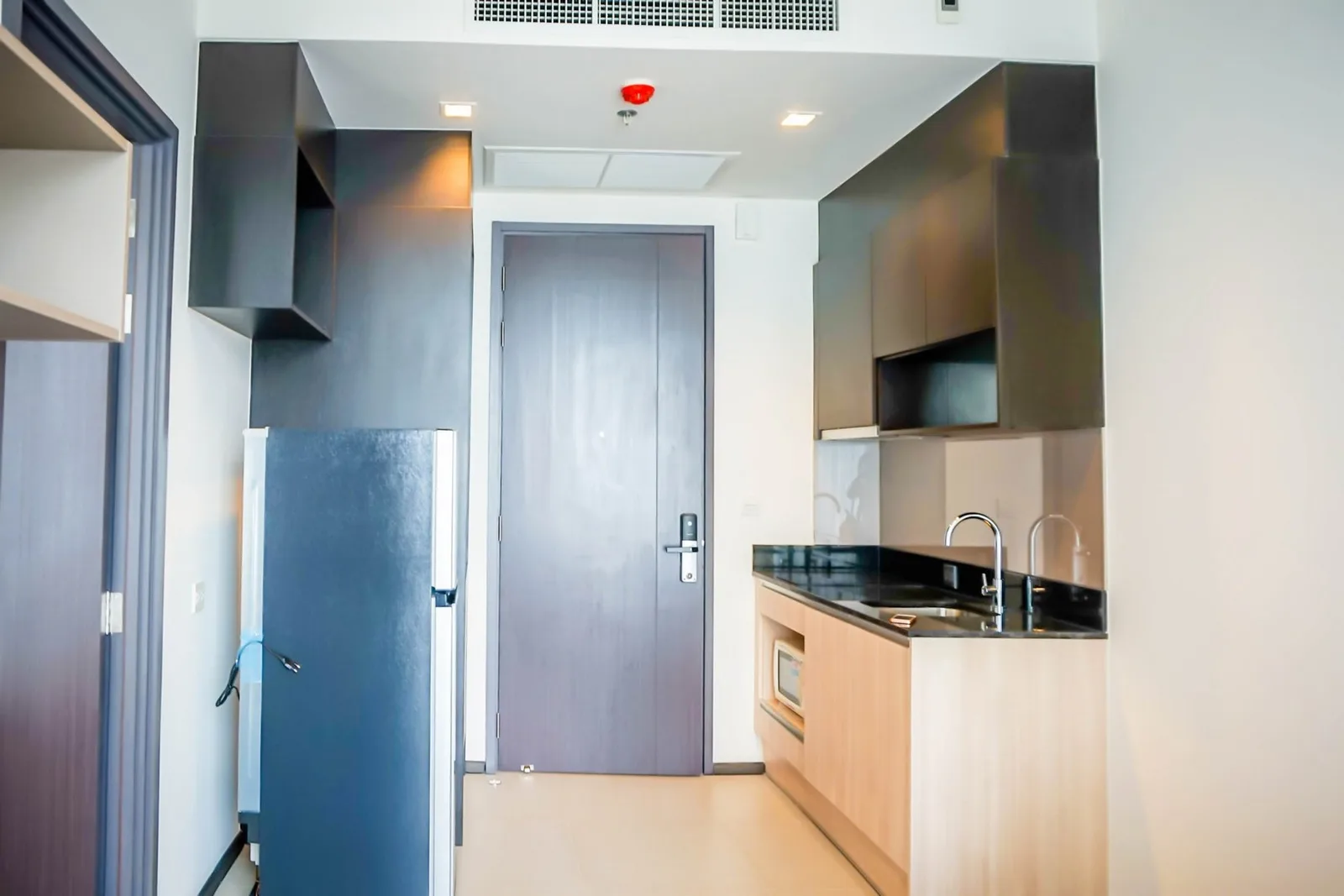 Edge Sukhumvit 23 — photo 4