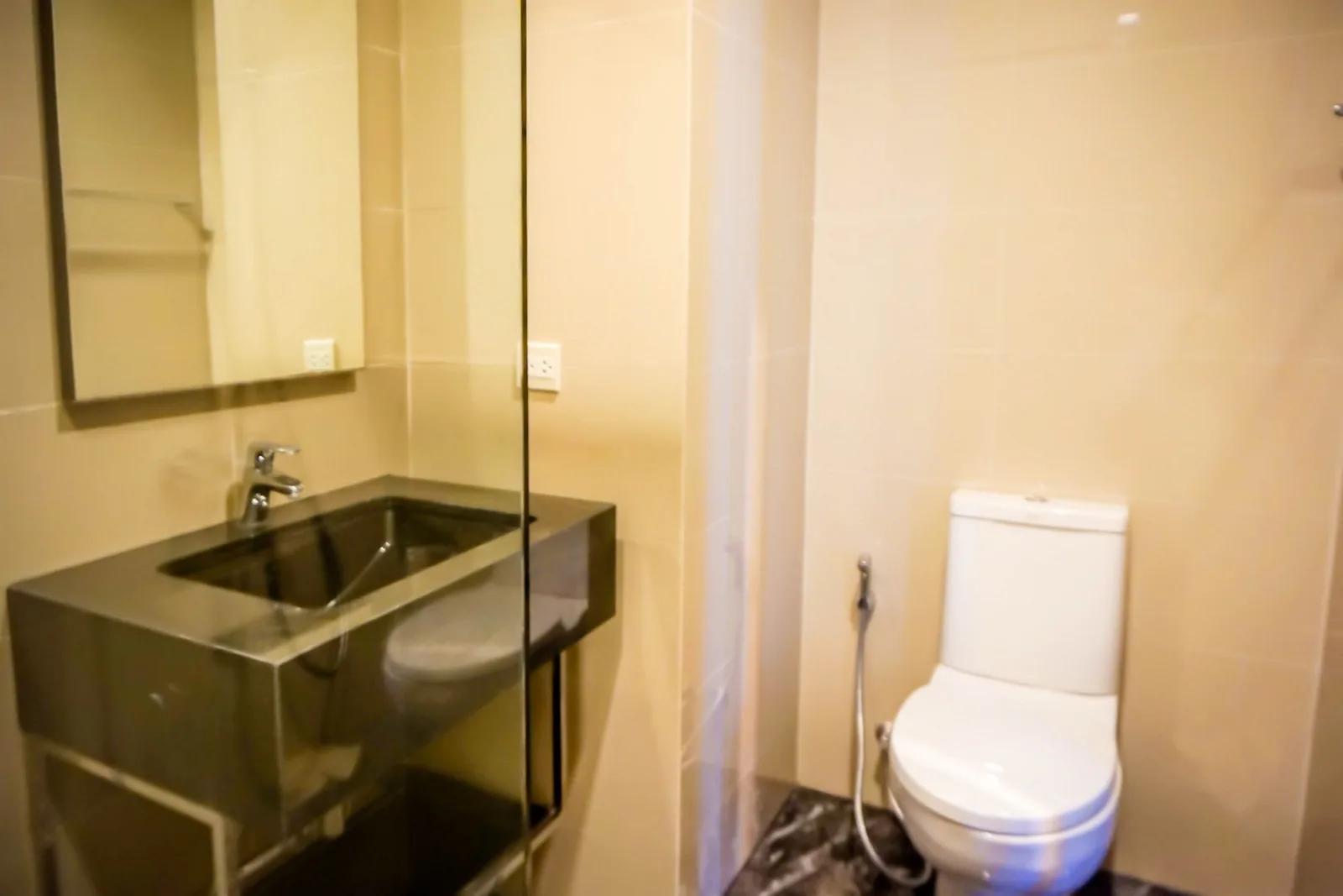 Edge Sukhumvit 23 — photo 7