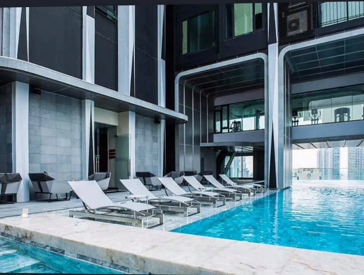 Edge Sukhumvit 23 — photo 6