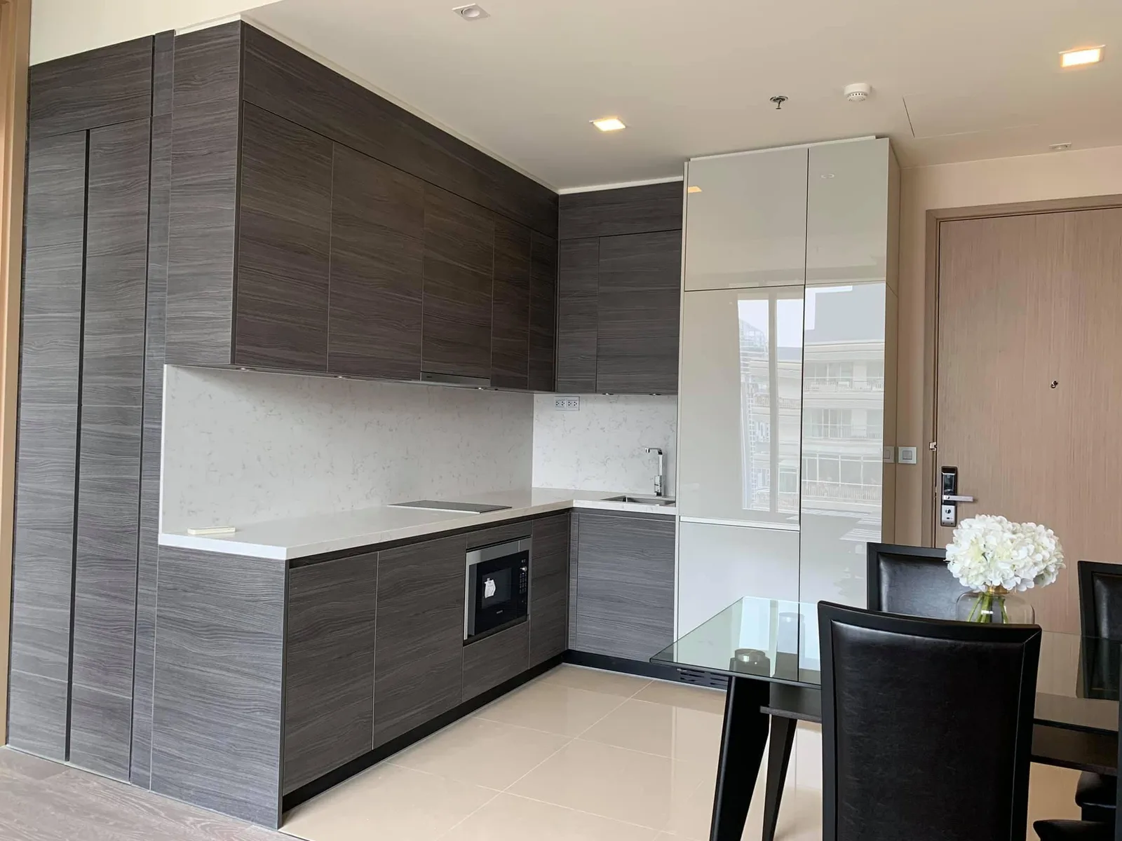 The Esse Asoke — photo 4