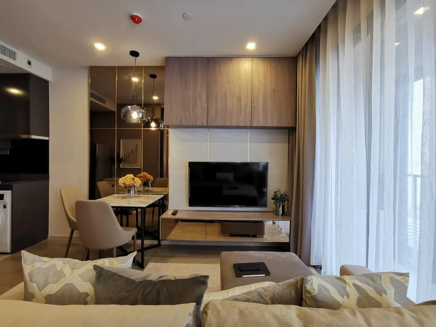 Ashton Asoke — photo 3