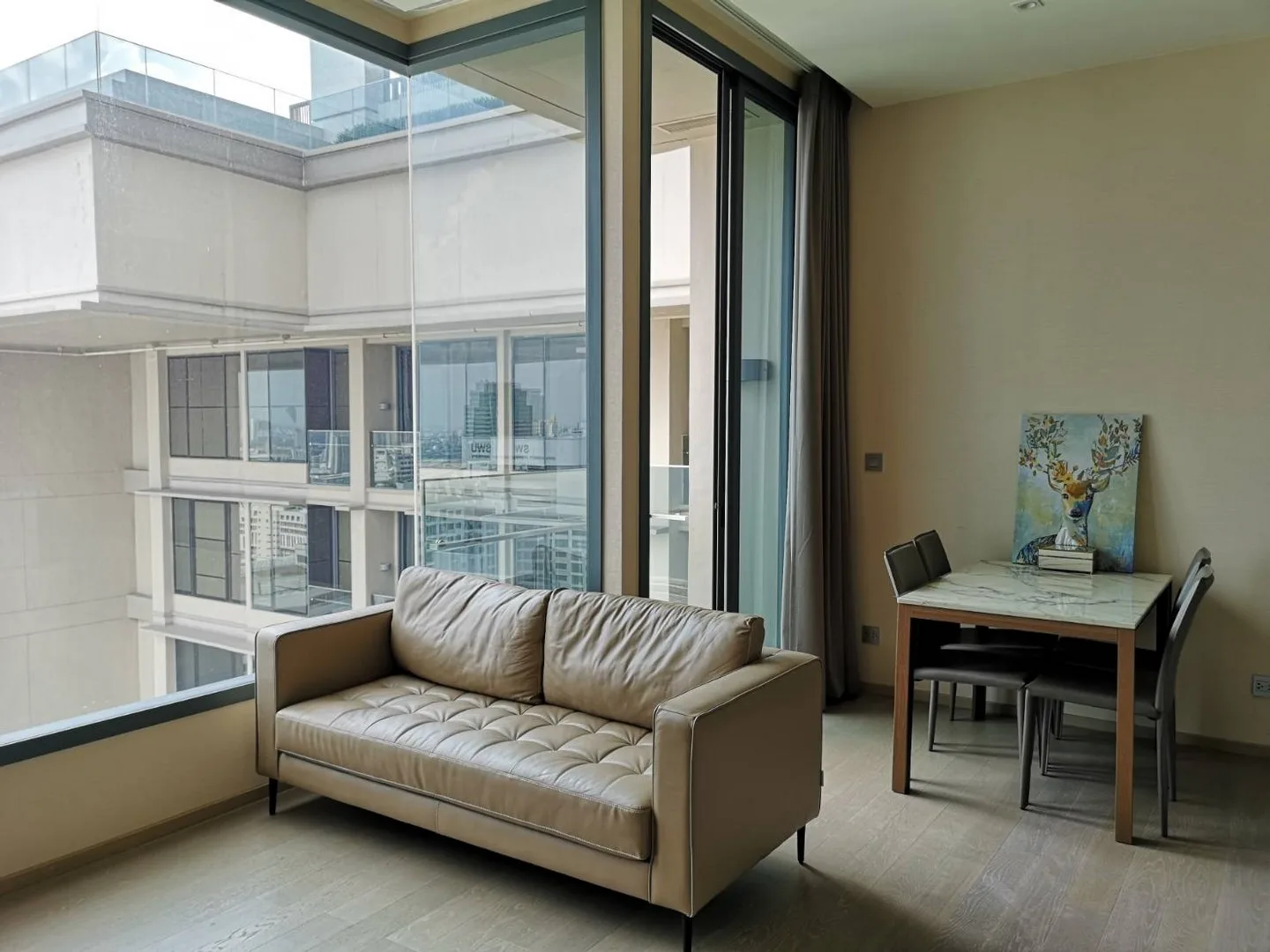 The Esse Asoke — photo 1