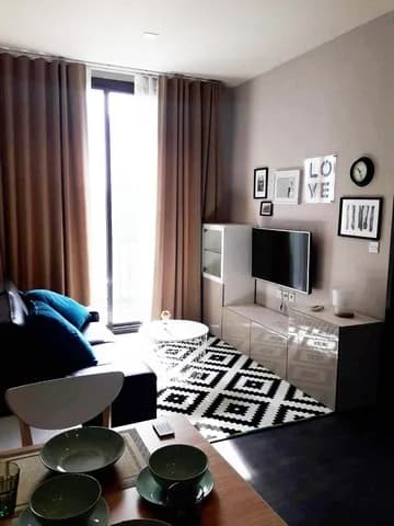 Edge Sukhumvit 23
