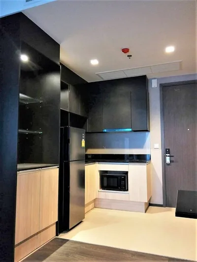 Edge Sukhumvit 23