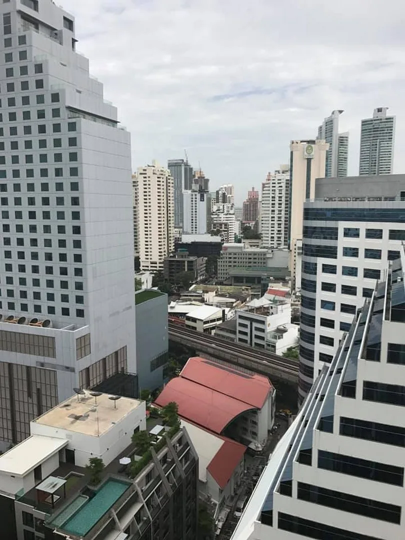 Edge Sukhumvit 23 — photo 10
