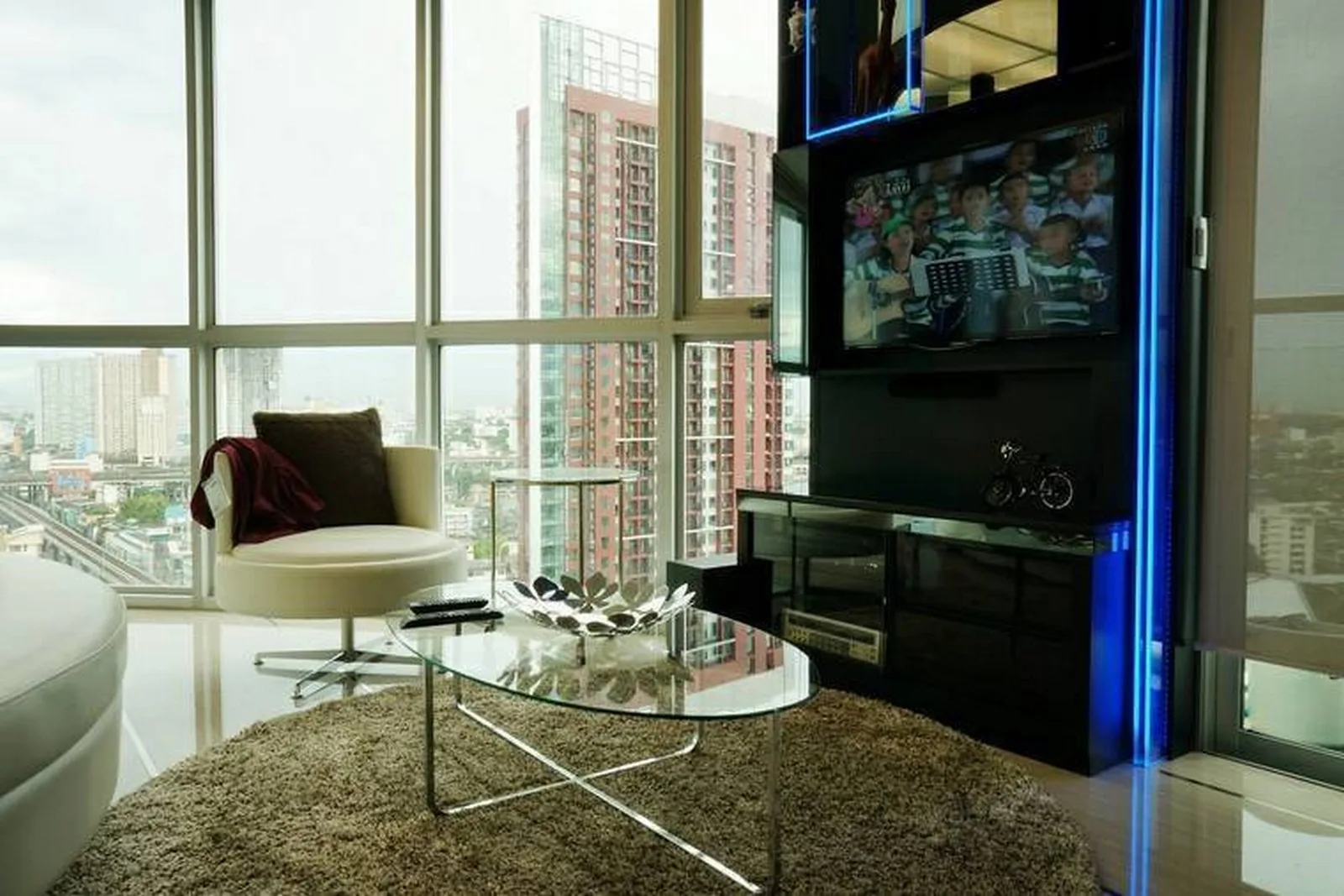 Sky Walk Condominium — photo 3