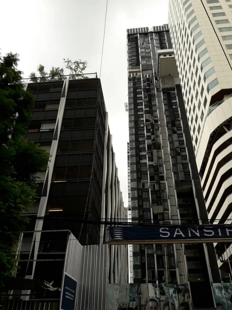 Edge Sukhumvit 23 — photo 3