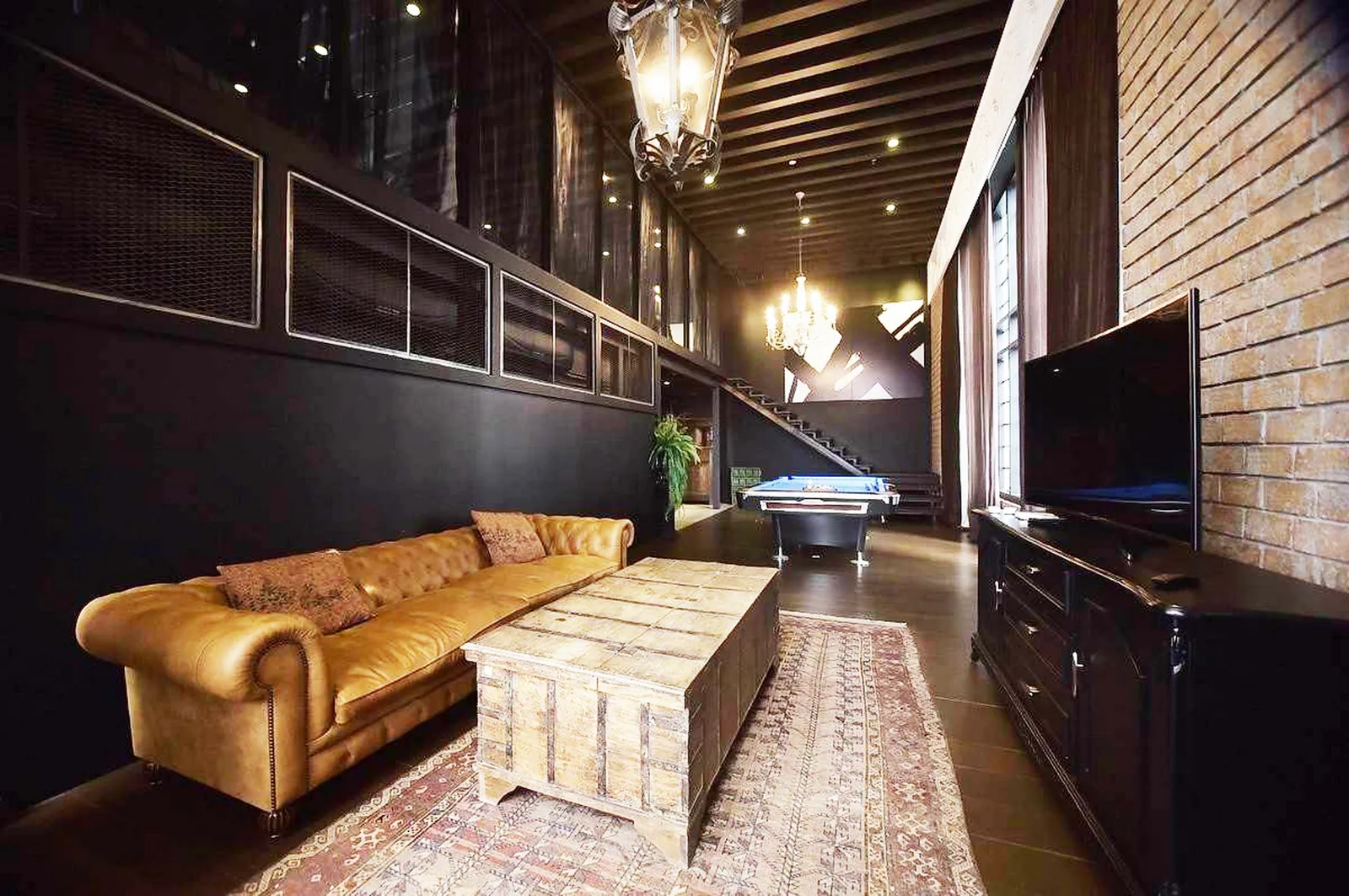 The Emporio Place — photo 1