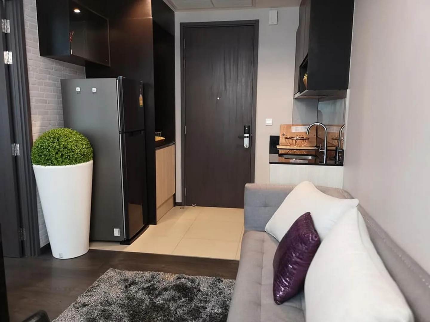 Edge Sukhumvit 23 — photo 6