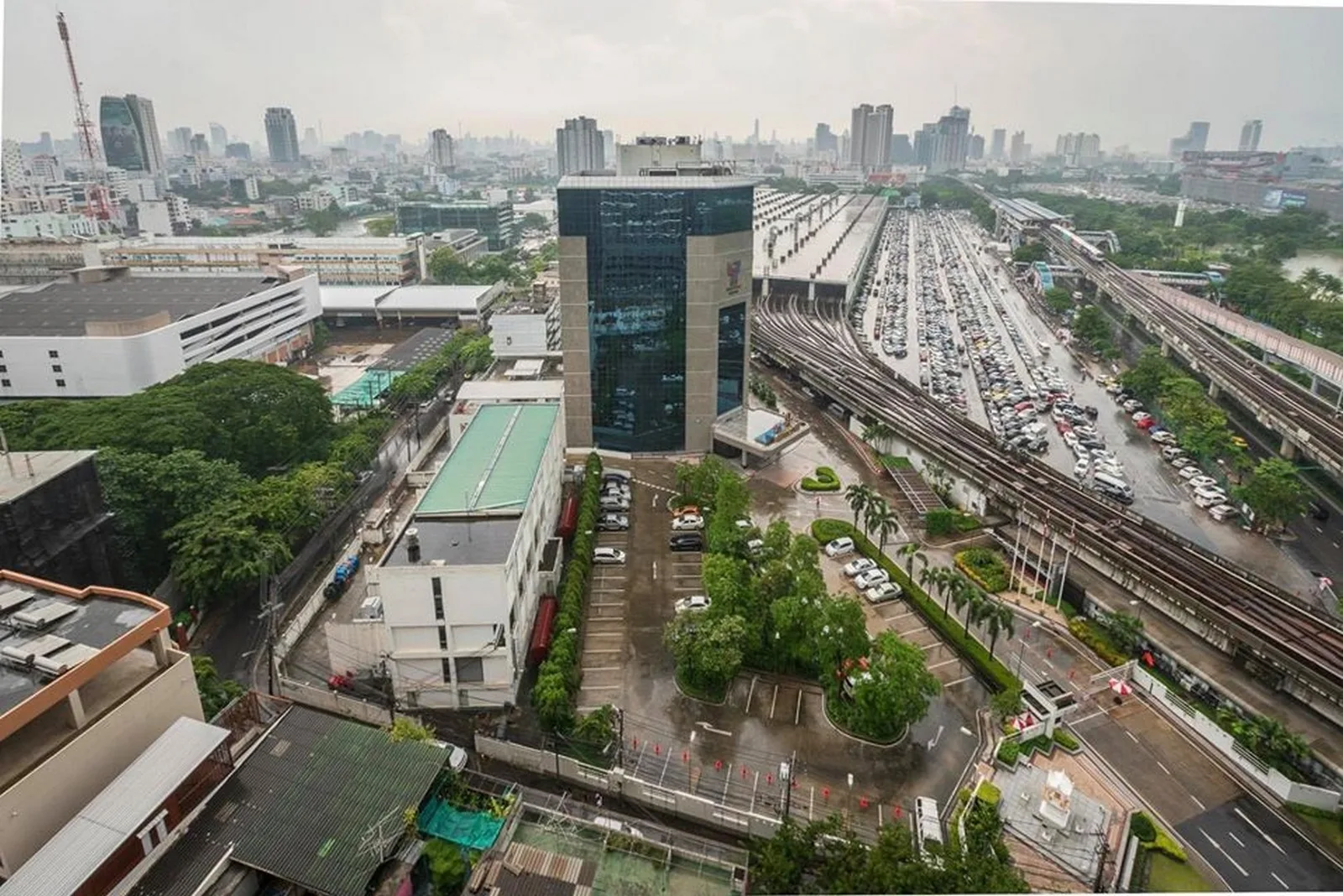 THE LINE Jatujak - Mochit — photo 13