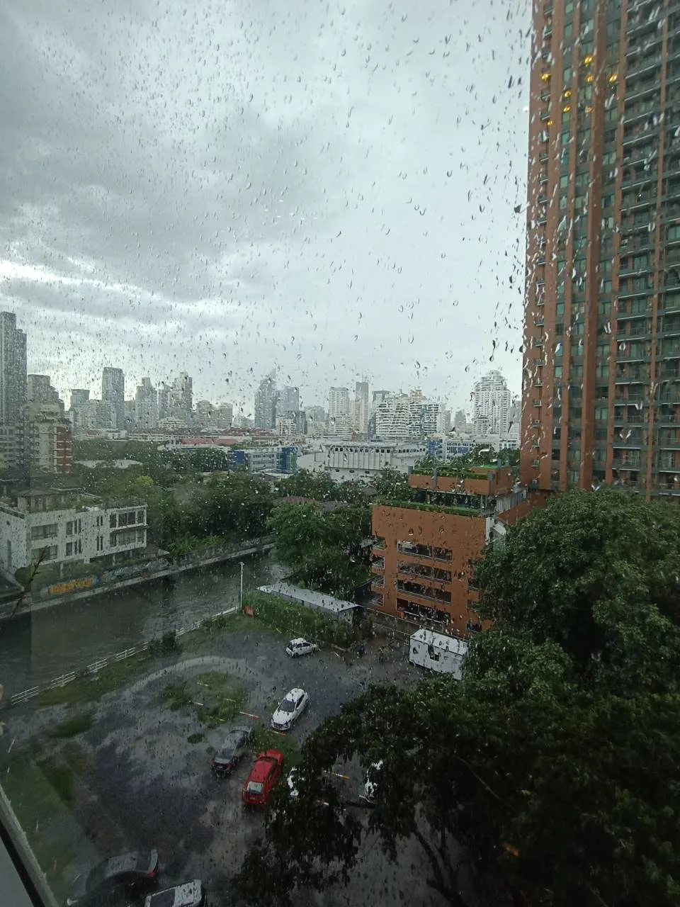 Q Asoke — photo 5