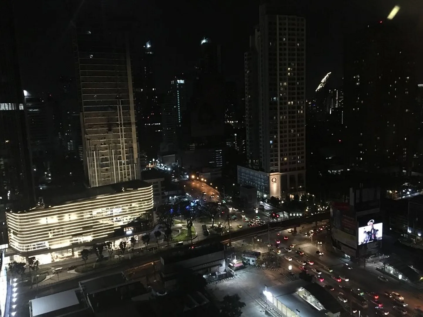 Life Asoke — photo 10