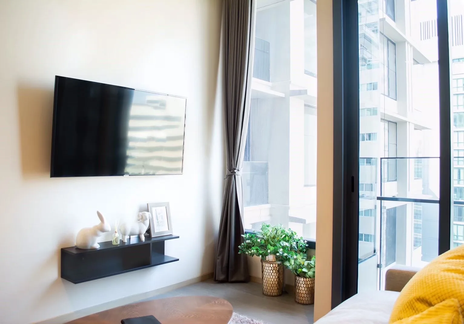 The Esse Asoke — photo 2