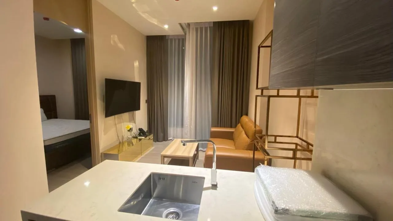 The Esse Asoke — photo 2