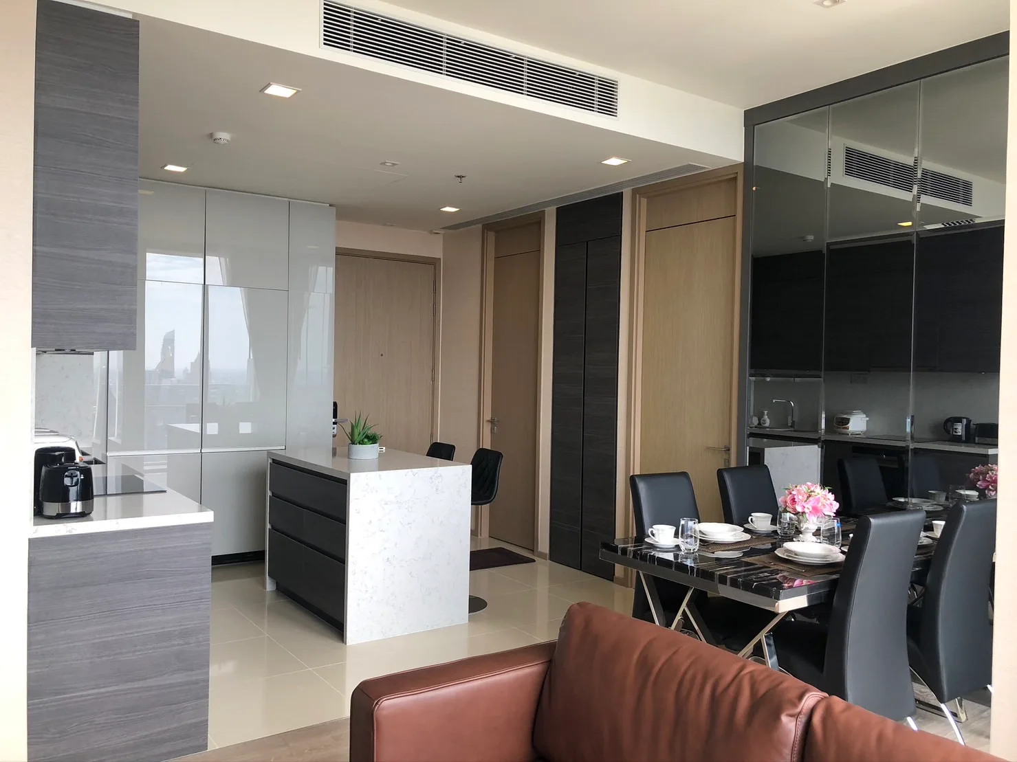The Esse Asoke — photo 4