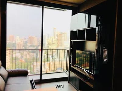 Edge Sukhumvit 23