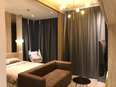 Ashton Silom