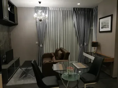 Edge Sukhumvit 23