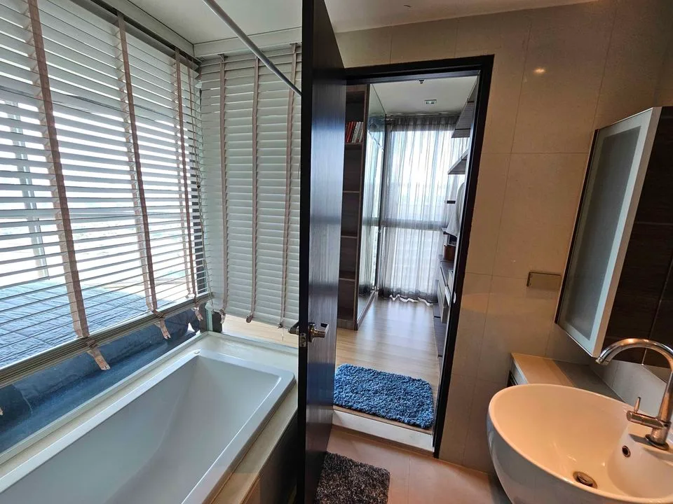 Sky Walk Condominium — photo 10