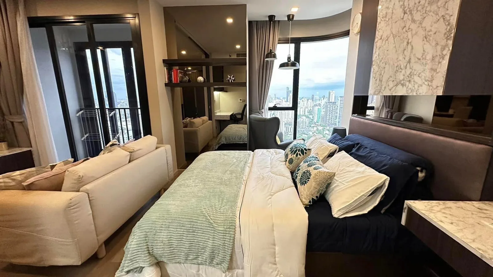 Ashton Asoke — photo 2