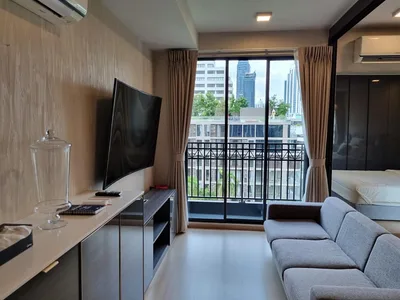 Venio Sukhumvit 10