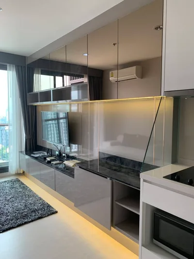 Rhythm Sukhumvit 42
