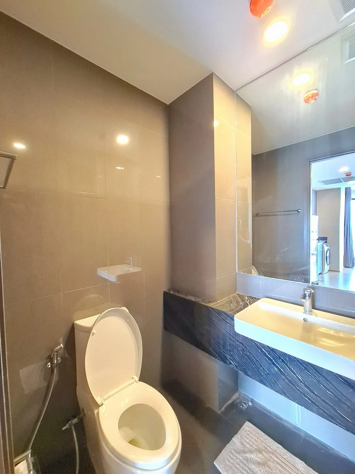 Ashton Chula - Silom — photo 12