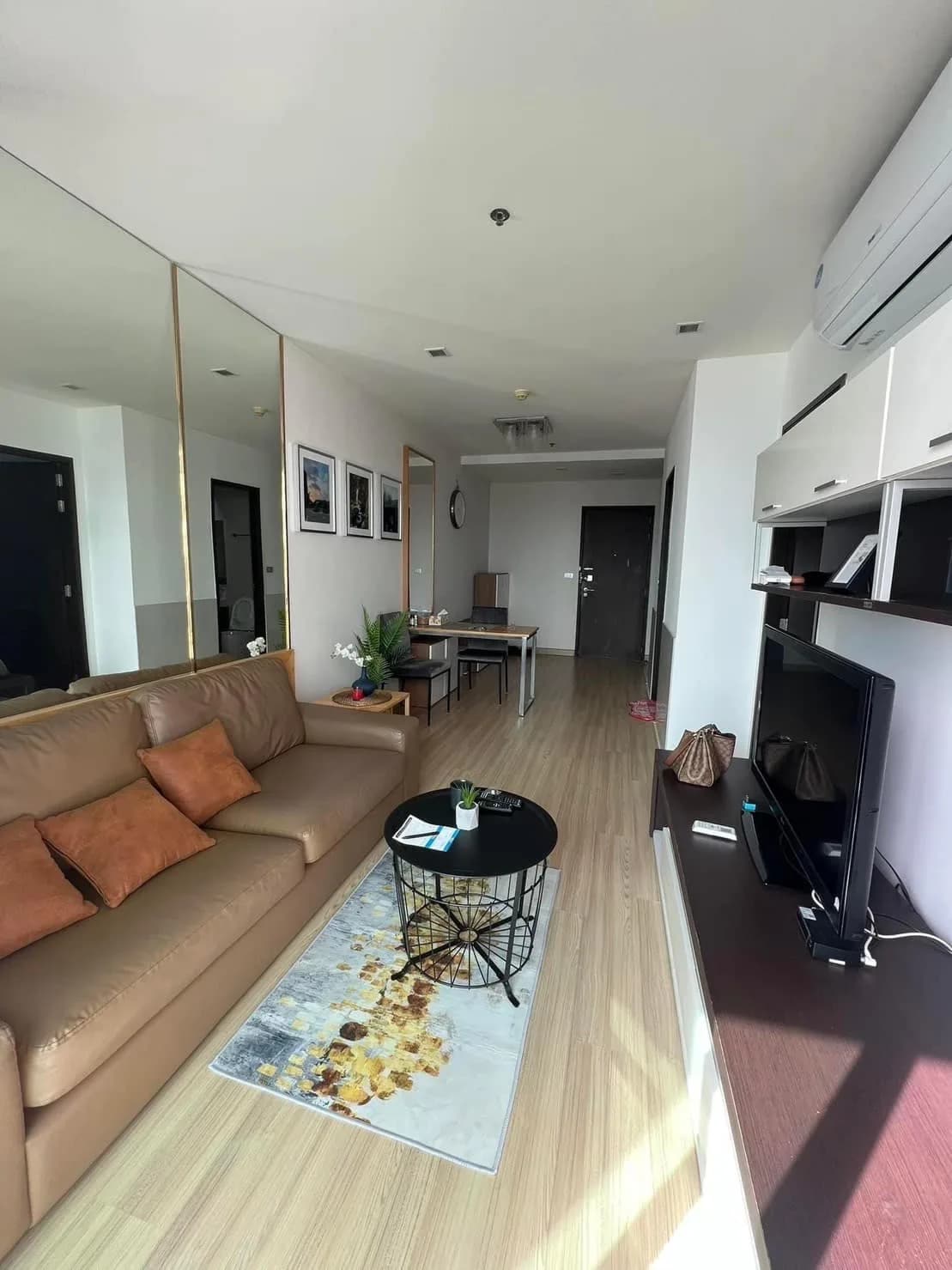 Sky Walk Condominium — photo 1