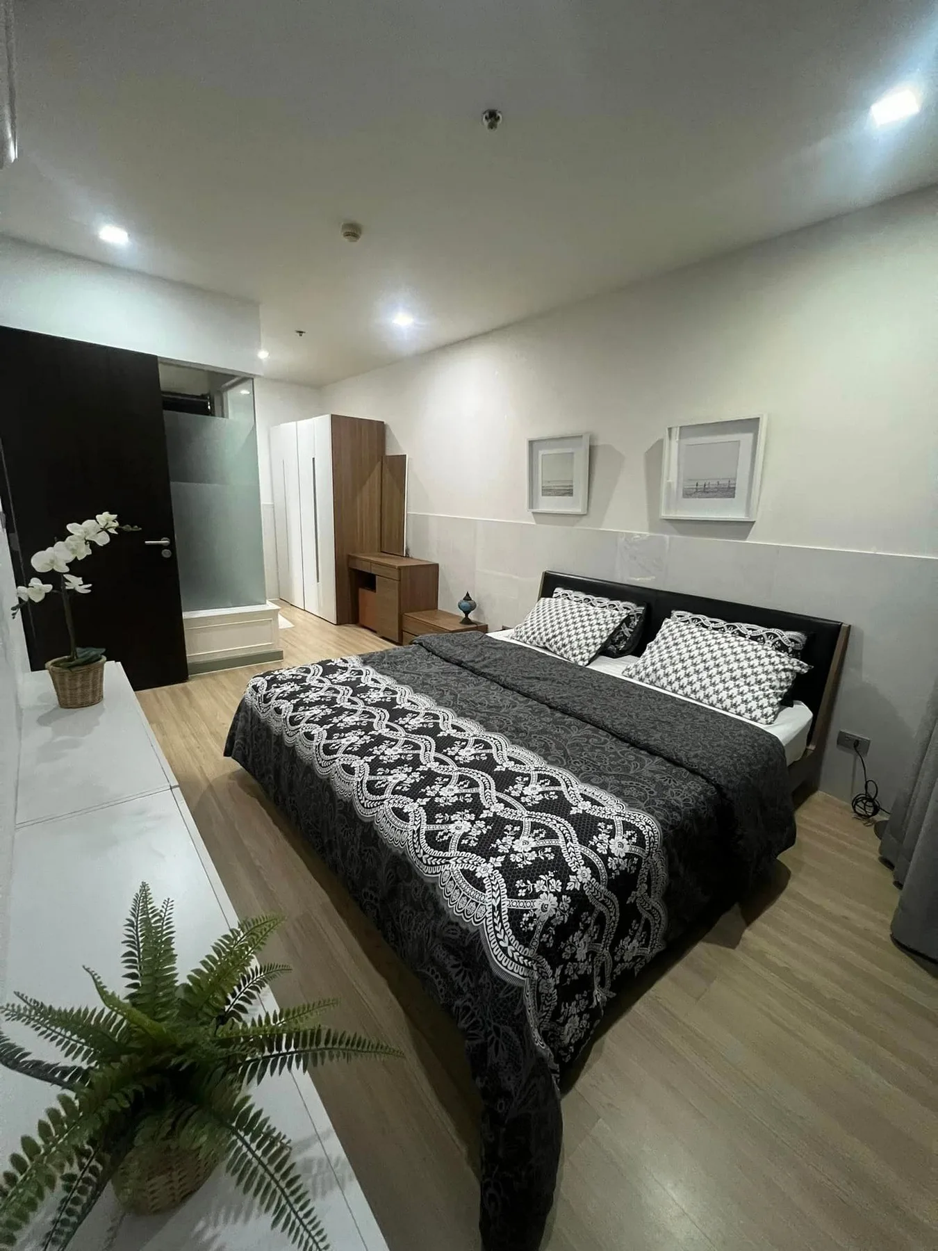 Sky Walk Condominium — photo 5