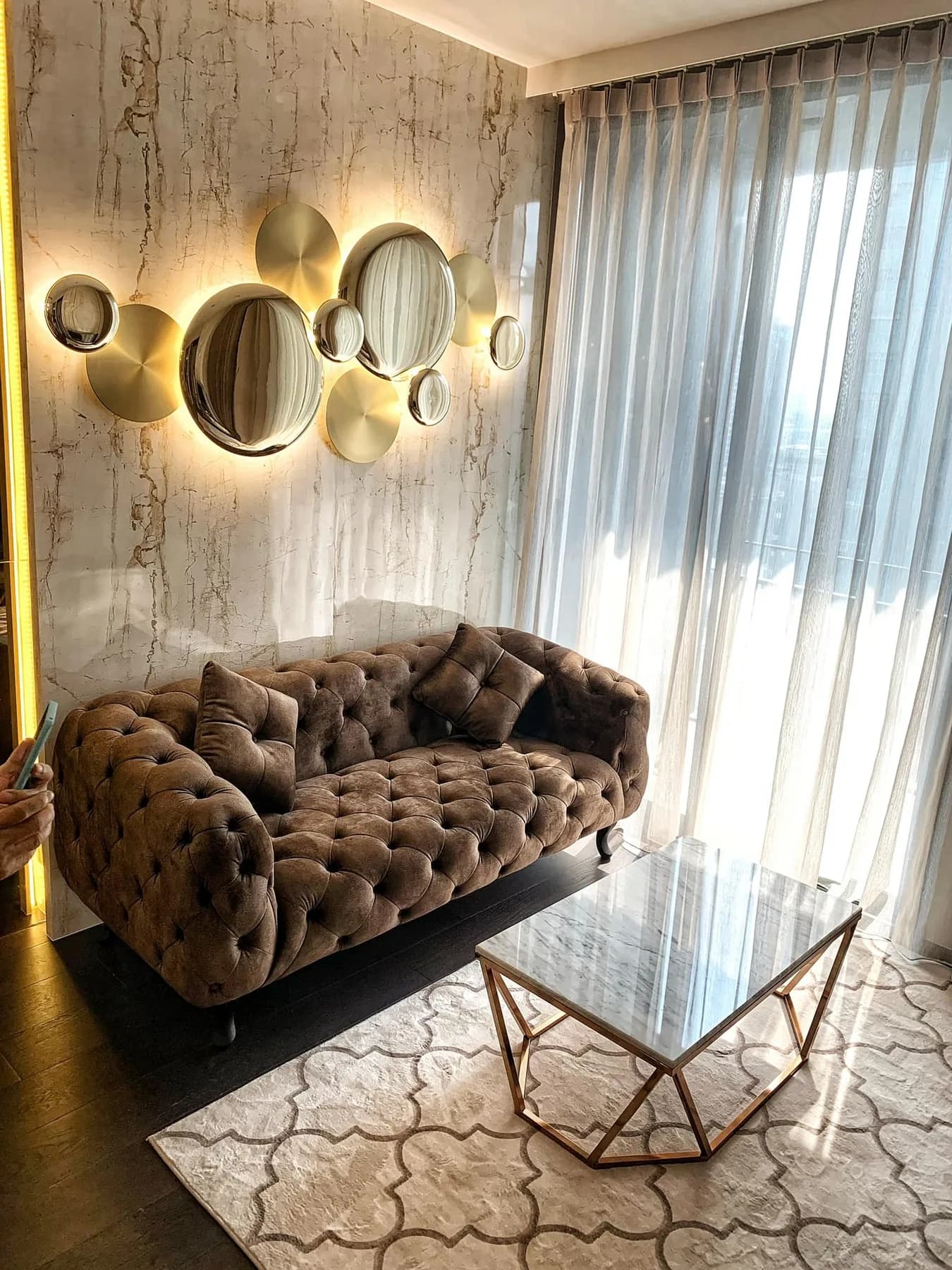 Laviq Sukhumvit 57 — photo 1