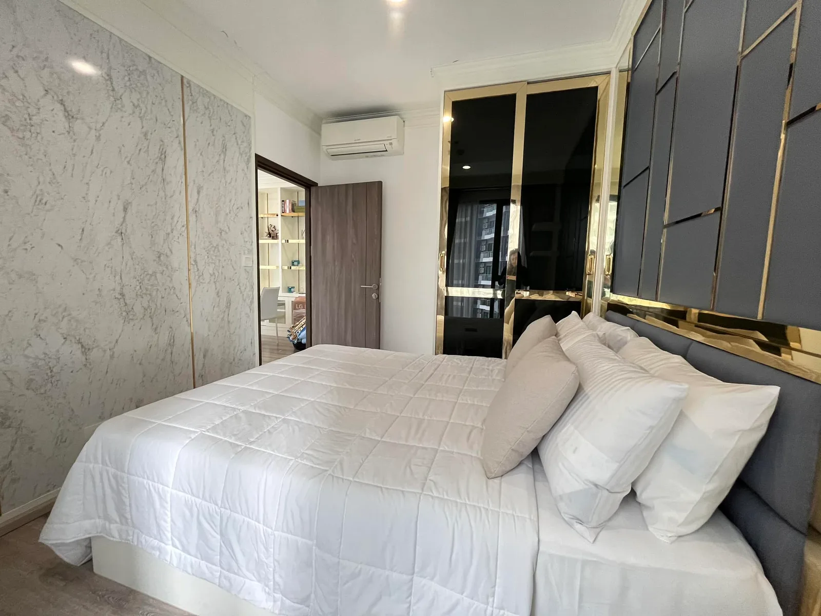 Ideo Mobi Asoke — photo 11