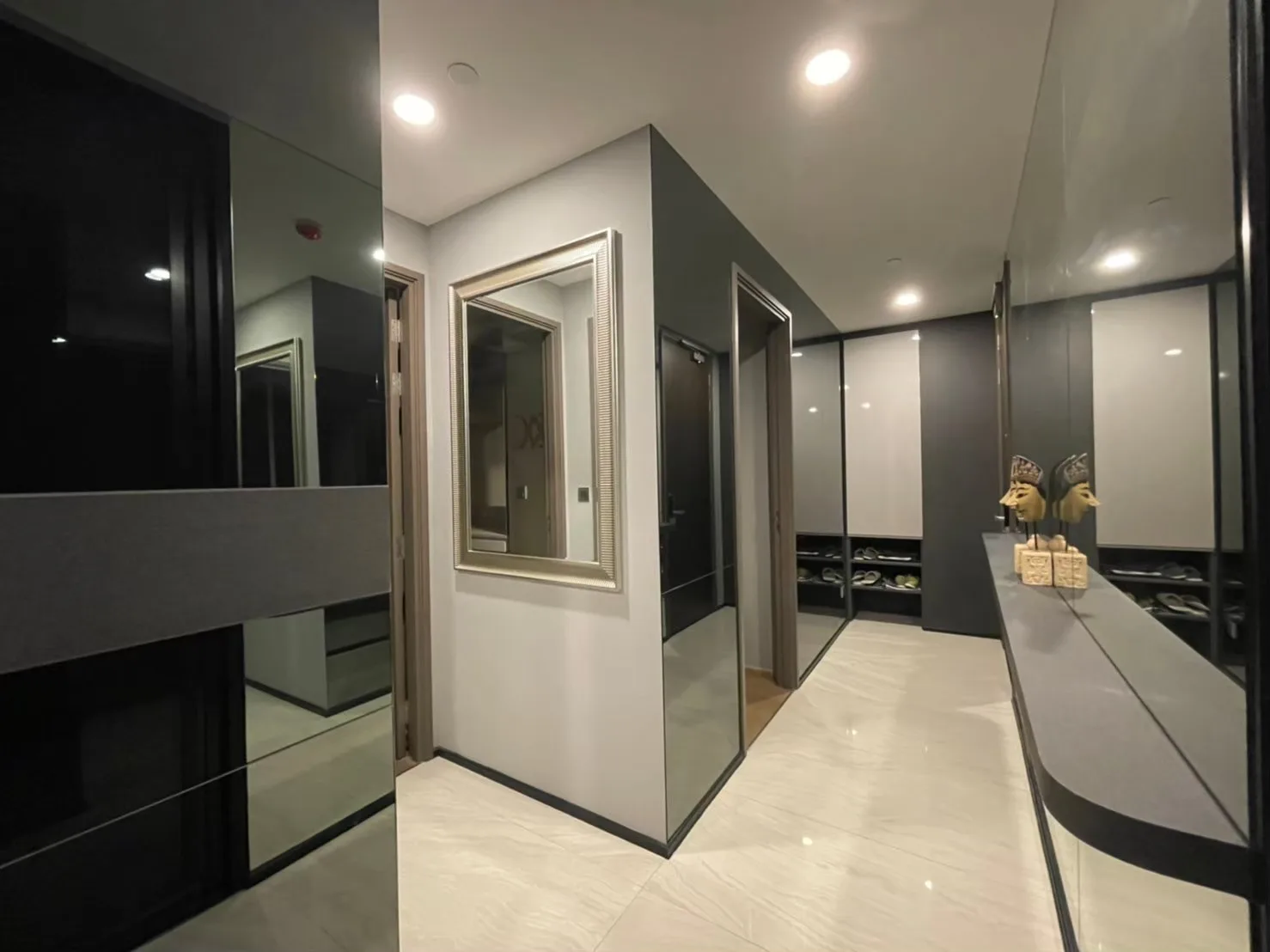 Ashton Chula - Silom — photo 9