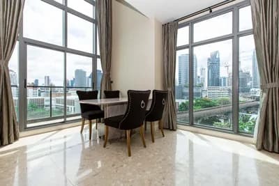 The Crest Sukhumvit 34