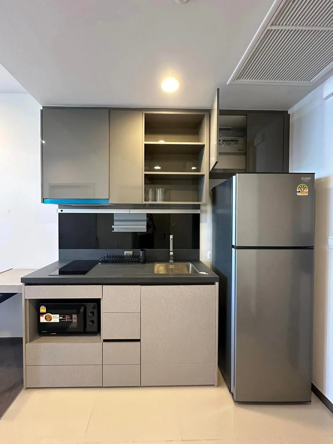OKA HAUS Sukhumvit 36 — photo 3