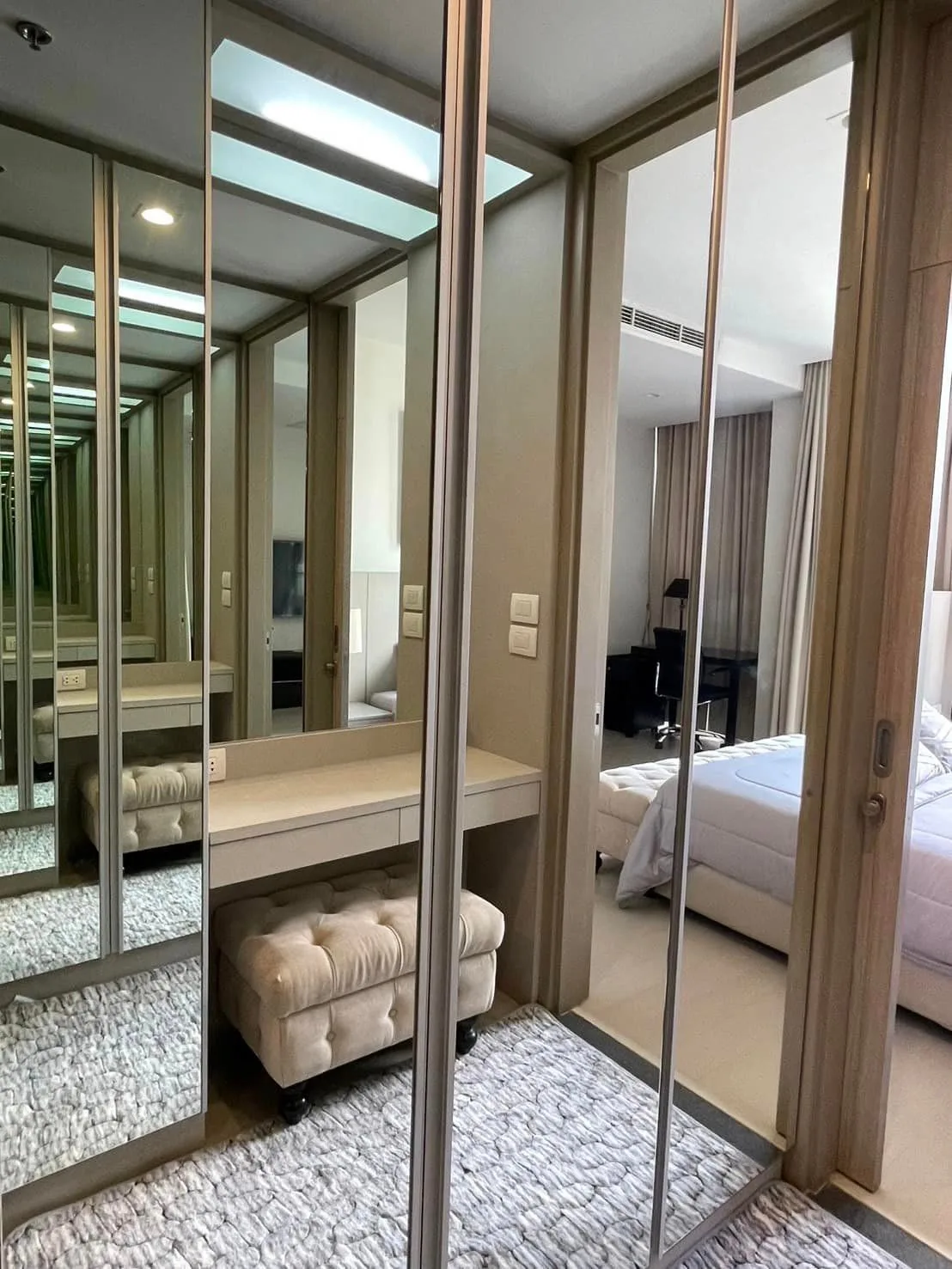Noble Ploenchit — photo 3