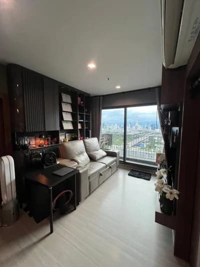 LIFE Asoke - Rama 9