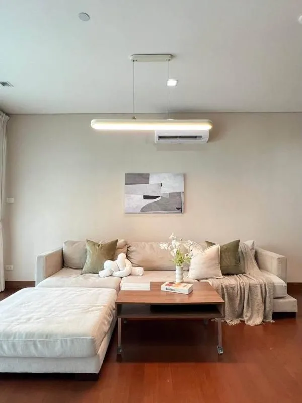 Ivy Thonglor — photo 3