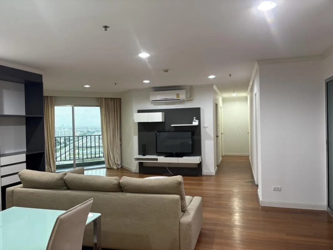 Belle Grand Rama 9 — photo 2