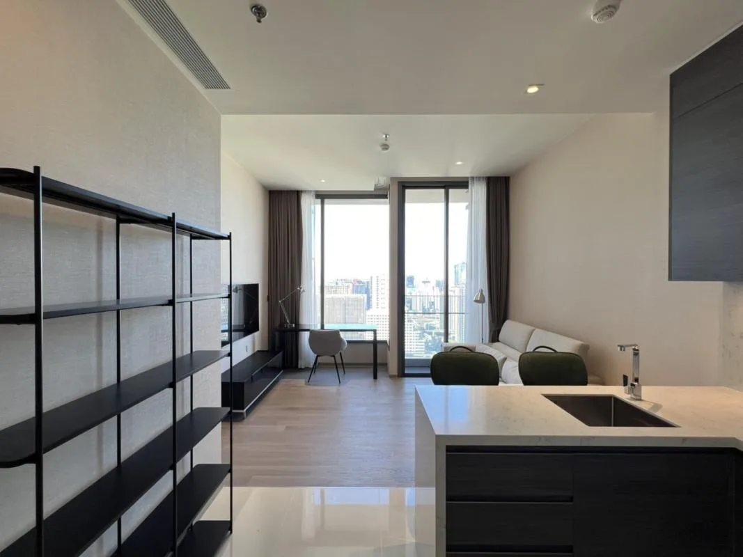 The Esse Asoke — photo 1