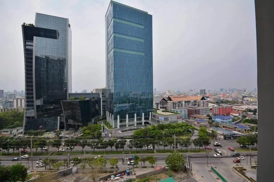 Noble Revolve Ratchada — photo 12