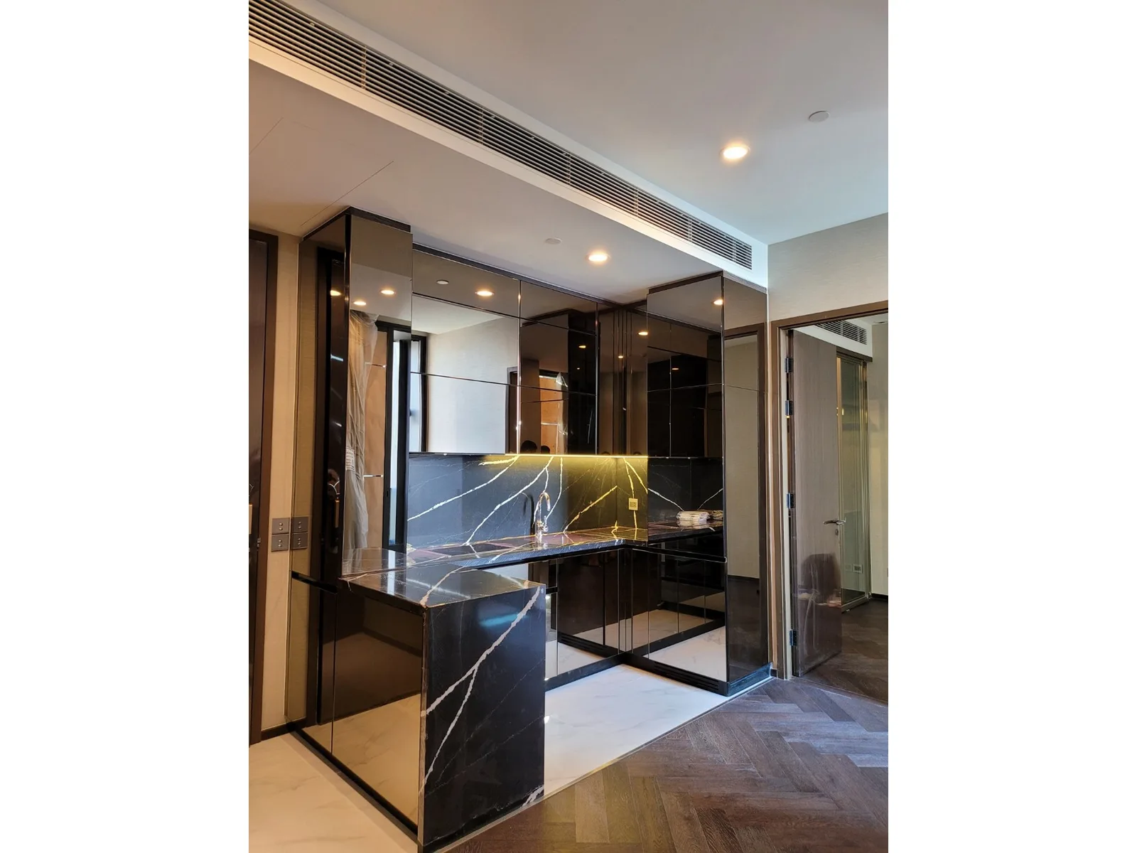 The Esse Sukhumvit 36 — photo 2