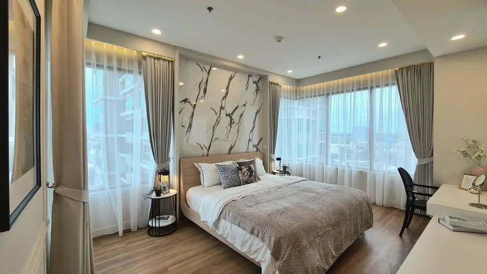 The Emporio Place — photo 5