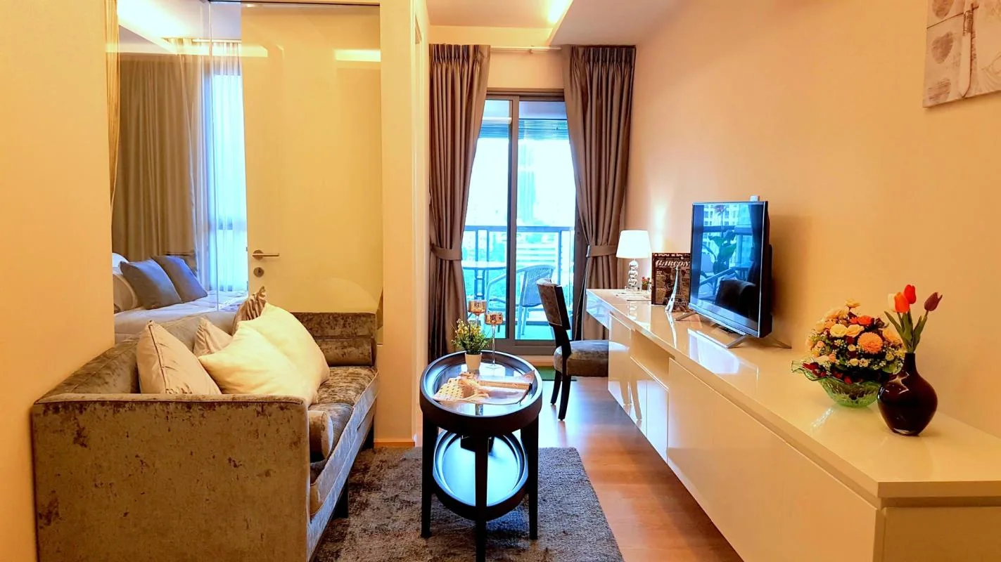 H Sukhumvit 43 — photo 1
