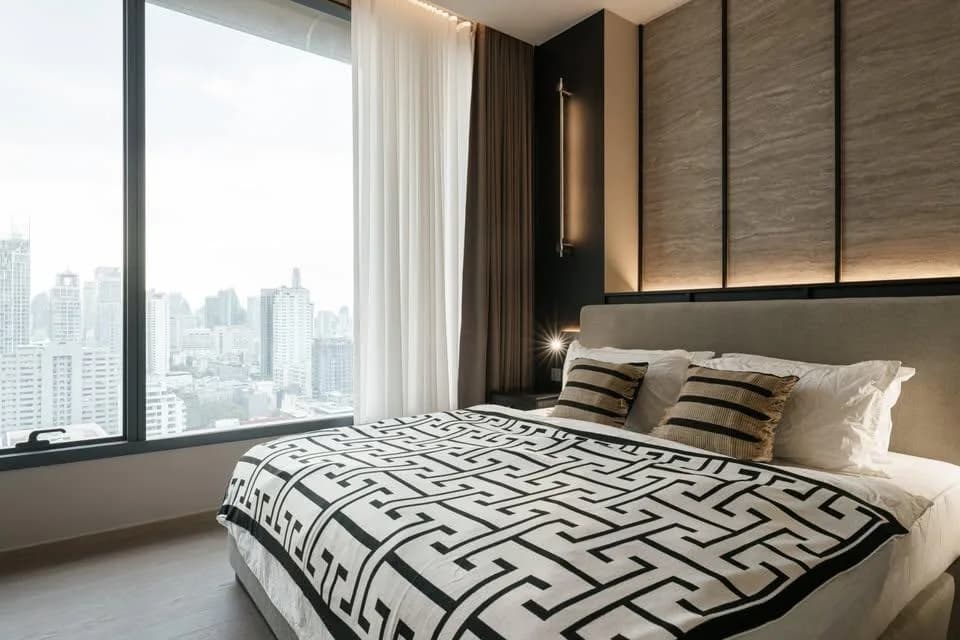 The Esse Asoke — photo 14