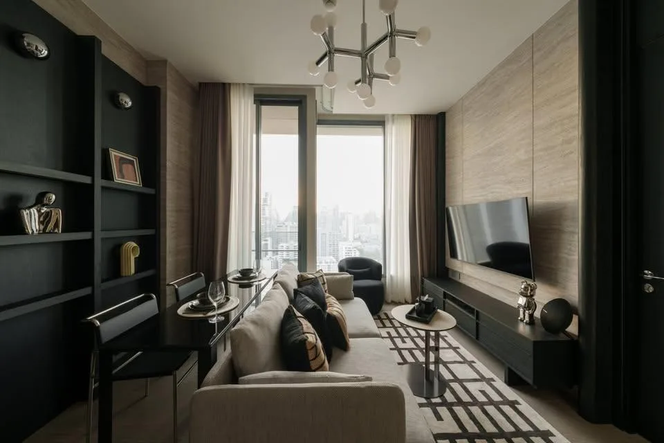 The Esse Asoke — photo 3