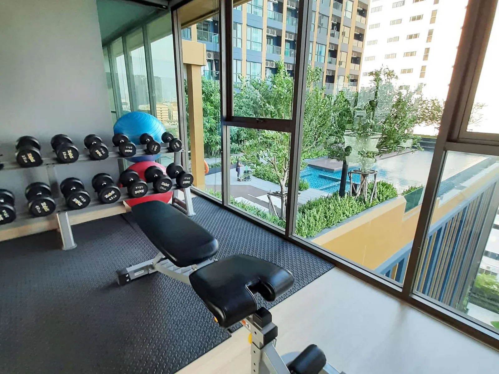 Lumpini Suite Phetchaburi - Makkasan — photo 11