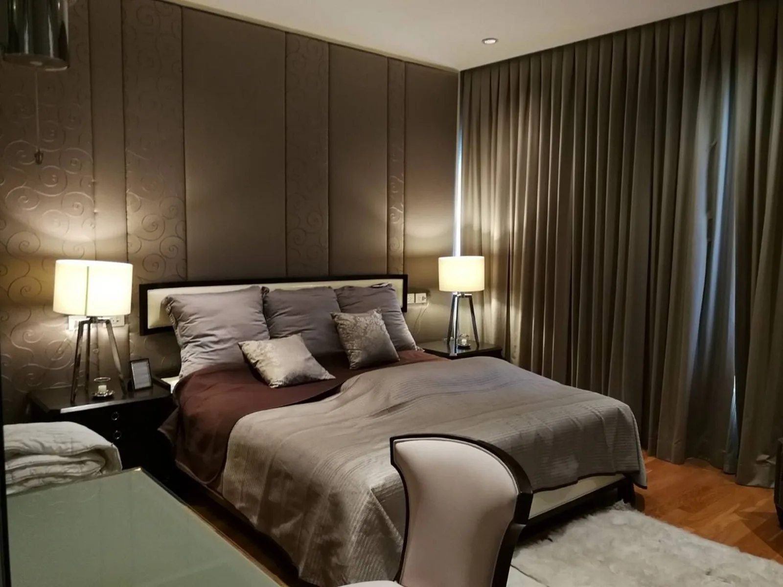 The Emporio Place — photo 1